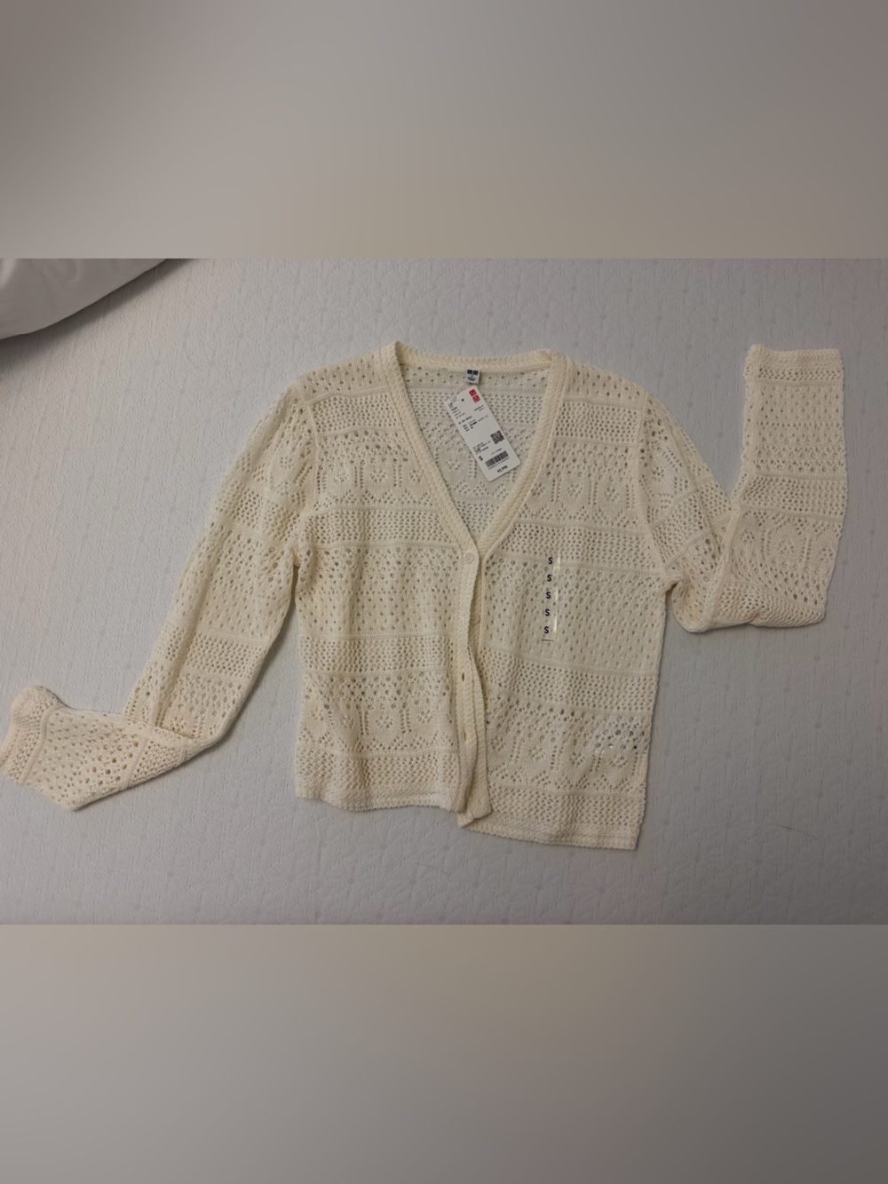 Uniqlo Cream Openwork V-Neck Cardigan